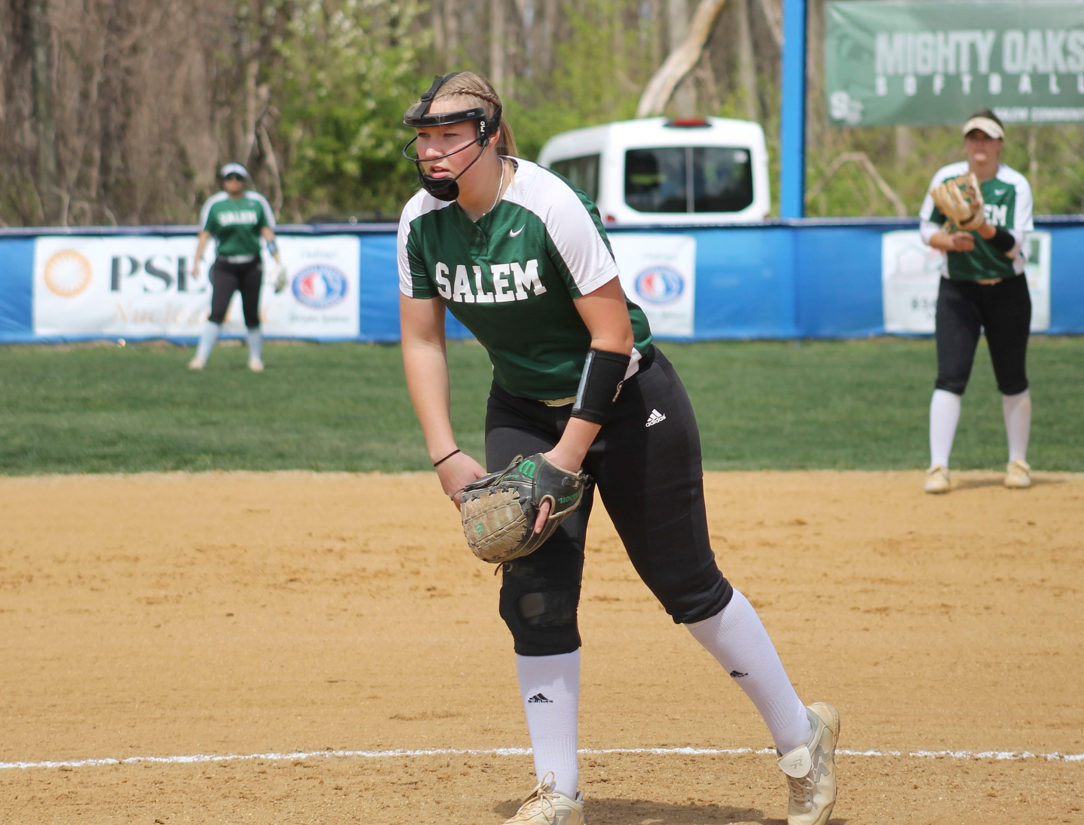 Salem Touts Sophomores, Mecham&rsquo;s no-hitter in sweep of Morris